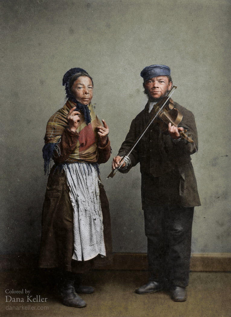 musiciens-de-rue-1 musiciens-de-rue-1 ColorizedHistory : l'histoire sous un autre jour avec des photos colorisées