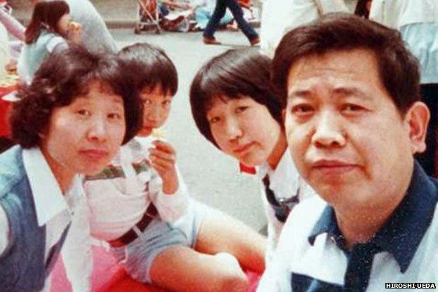 hiroshi-ueda-selfie hiroshi-ueda-selfie Histoire : mais qui est à l'origine de la perche à selfie ?